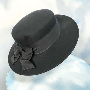 Madcaps vintage felted wool hat